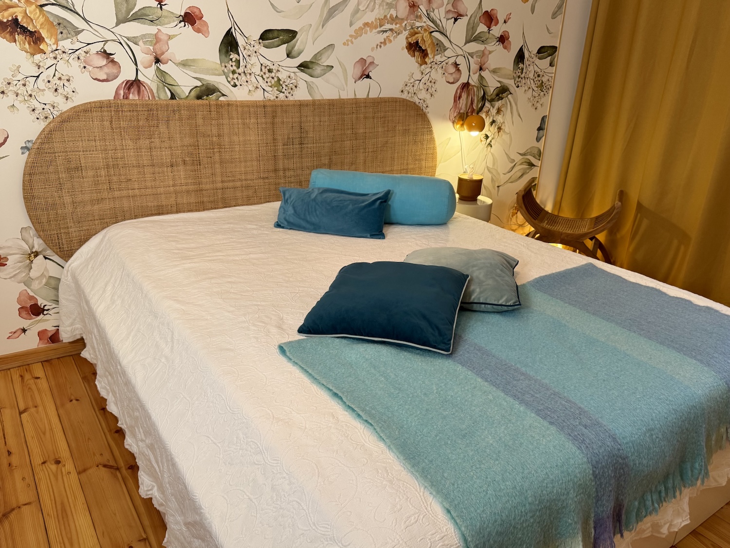 Kuscheltherapie in Berlin. Wohlfühlen in gemütlicher Atmosphäre ist wichtig für das Gesamterlebnis.